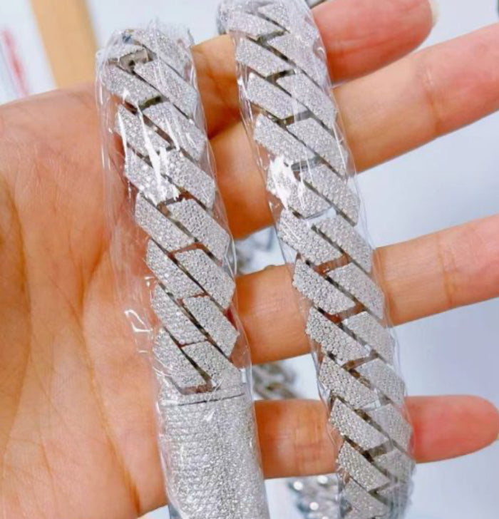Border Hot Sale 14Mm Diamond S925 Sterling Silver Full-Inlaid Mossanzircon Cuban Necklace Men’S Trendy Cool Necklace Clavicle Chain