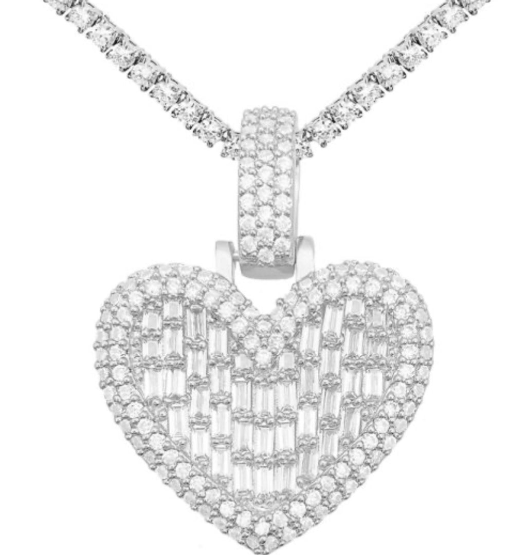 European and American hot-selling hip-hop real gold electroplated heart-shaped love pendant copper inlaid with diamonds and zircon popular HipHop jewelry