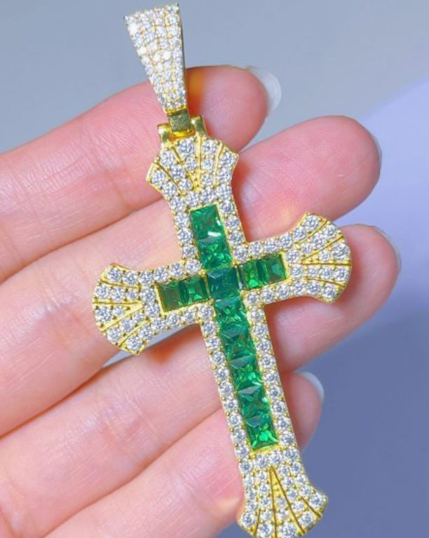 European And American Hip-Hop Emerald Moissan Diamond Cross Personality Pendant Full Diamond Men’S Pendant Jewelry Wholesale