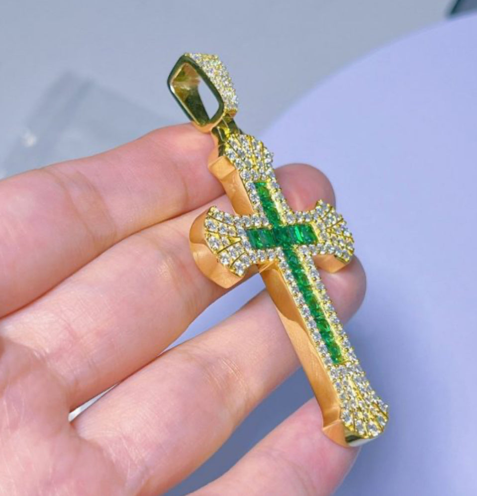 European And American Hip-Hop Emerald Moissan Diamond Cross Personality Pendant Full Diamond Men’S Pendant Jewelry Wholesale