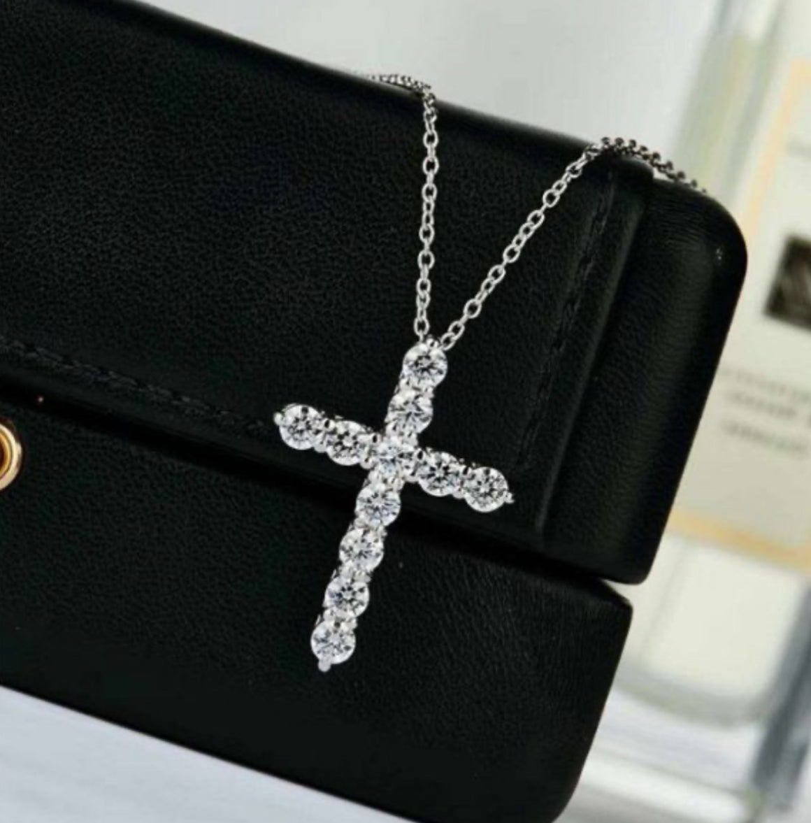 Hot-Selling European And American Fashion Accessories Cross Jesus 2.8Mm Round S925 Sterling Silver Mossanite Pendant Ins Internet Celebrity